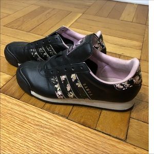 adidas originals samoa floral rose limited adidas originals samoa floral rose limited